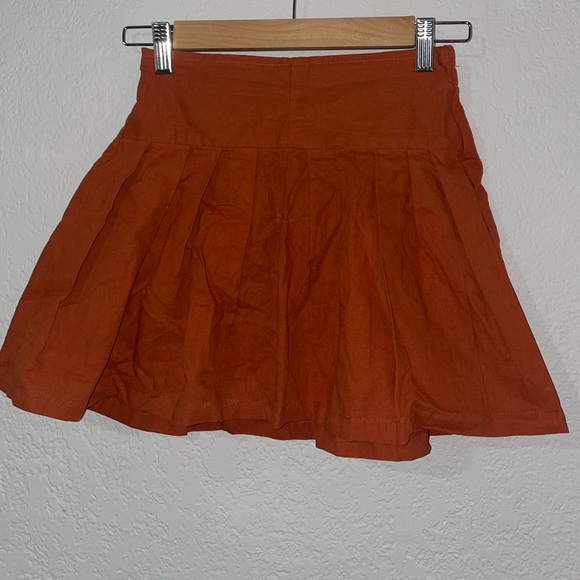 2 piece set blouse and skirt - Picture 2 of 2